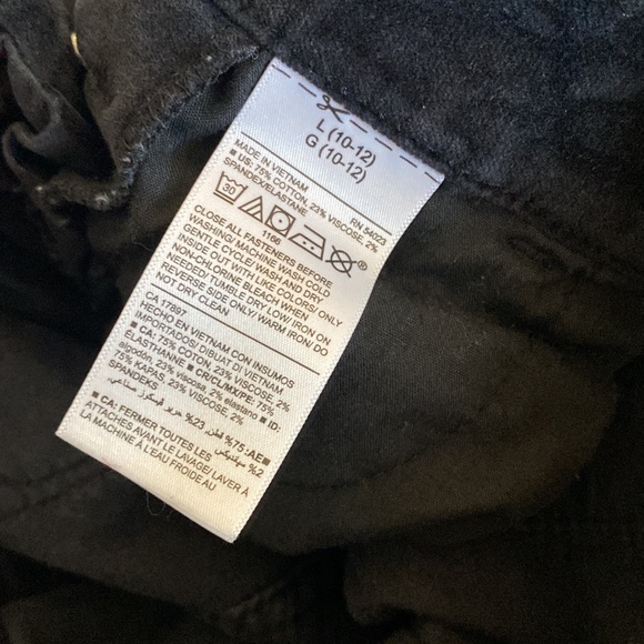 ⭐️4/$30 Old Navy Black Velvet Overalls - Picture 5 of 5